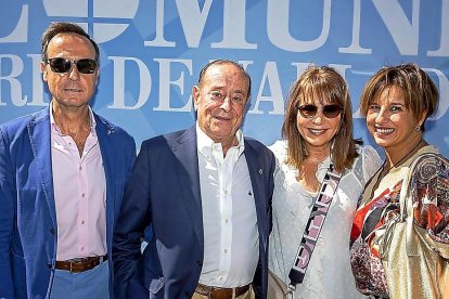 Manuel Gorjón, Luis Sanz, Mar Piquer y Belén Sanz.
