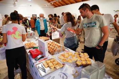 Repostería castellana en la segunda edición de la Feria de Alimentos. J.M. LOSTAU