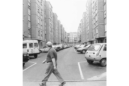 La Rondilla, ejemplo de barrio sin espacios públicos en 1998. - ARCHIVO MUNICIPAL DE VALLADOLID