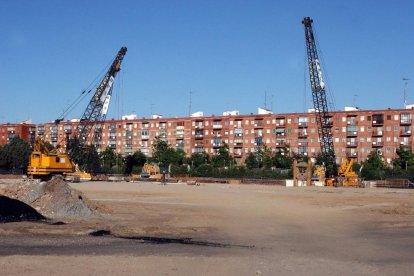 El futuro aparcamiento del Seminario en La Rondilla en 2005. - ARCHIVO MUNICIPAL DE VALLADOLID