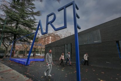 Barrio de La Rondilla, Escuela de Arte en la calle Mirabel en la actualidad. - J.M. LOSTAU