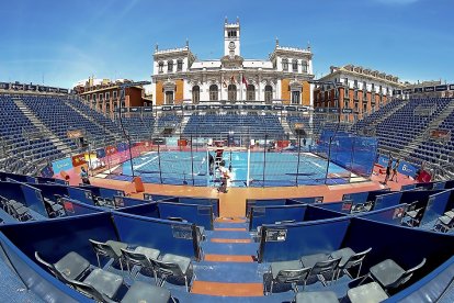 La plaza Mayor del pádel en Valladolid. / J. M. LOSTAU