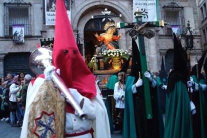 Procesión del Santísimo Rosario del Dolor en Valladolid. J.M. LOSTAU