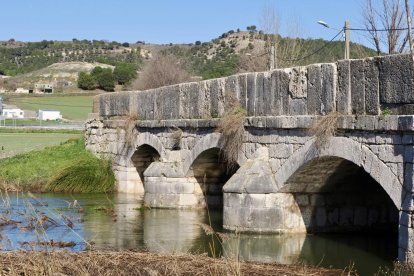 El río Esgueva se desborda en Olmos de Esgueva. PHOTOGENIC