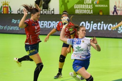 Caja Rural Aula - Balonmano Porriño. / LOSTAU