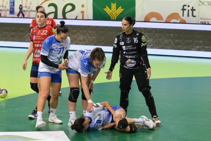 Caja Rural Aula - Balonmano Porriño. / LOSTAU