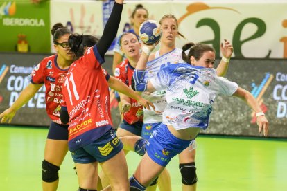 Caja Rural Aula - Balonmano Porriño. / LOSTAU