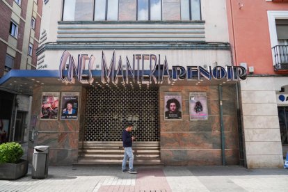 Antiguos cines Mantería  en el barrio de San Andrés-Caño Argales en la actualidad.- J.M. LOSTAU.