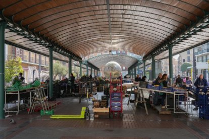 Plaza de España  en el barrio de San Andrés-Caño Argales en la actualidad.- J.M. LOSTAU.