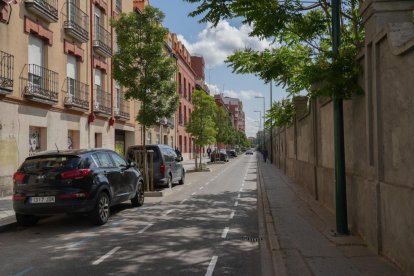 Calle de la Estación en el barrio de San Andrés-Caño Argales.- J.M. LOSTAU.