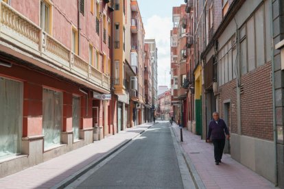 Calle del Nogal en el barrio de San Andrés-Caño Argales.- J.M. LOSTAU.