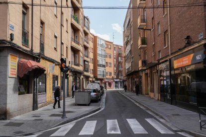 Calle de García Lesmes en el barrio de San Andrés-Caño Argales.- J.M. LOSTAU.