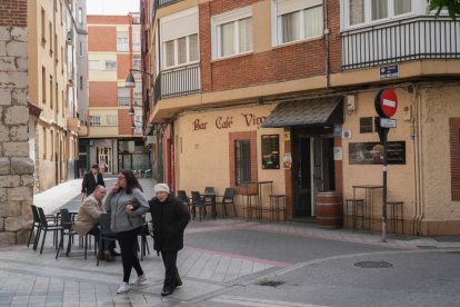 Calle del Párroco Domicio Cuadrado en el barrio de San Andrés-Caño Argales.- J.M. LOSTAU.