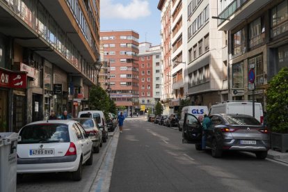 Calle Divina Pastora en el barrio de San Andrés-Caño Argales.- J.M. LOSTAU.