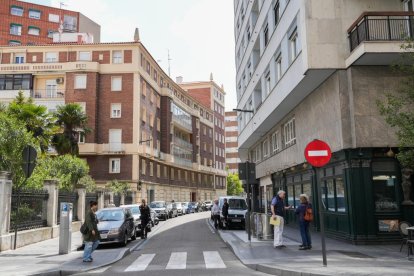 Calle de Bailén en el barrio de San Andrés-Caño Argales.- J.M. LOSTAU.