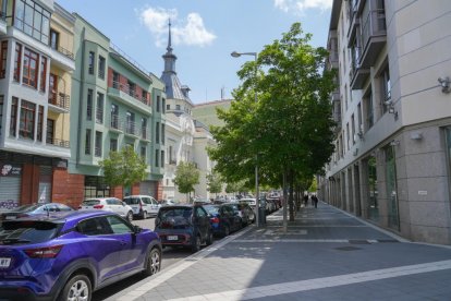 Calle de la Estación en el barrio de San Andrés-Caño Argales.- J.M. LOSTAU.