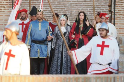 Recreación y desfile en el Castillo de la Mota de Medina del Campo.-PHOTOGENIC