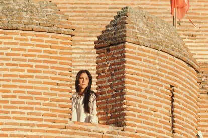 Recreación y desfile en el Castillo de la Mota de Medina del Campo.-PHOTOGENIC
