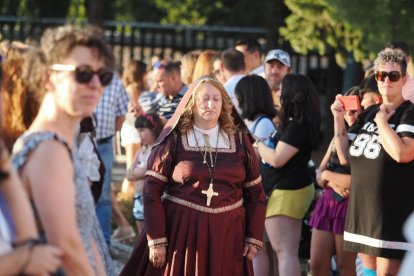 Recreación y desfile en el Castillo de la Mota de Medina del Campo.-PHOTOGENIC