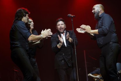 Miguel Poveda, en un momento de su actuación en la Fiestas de Valladolid 2022. PHOTOGENIC