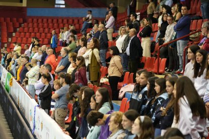 Encuentro entre el Caja Rural Aula y Balonmano Gijón. / LOSTAU