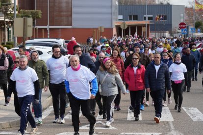 XII Edición de 'Arroyo en Marcha', carrera que recauda fondos contra el cáncer en Arroyo de la Encomienda - J.M. LOSTAU