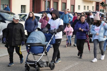 XII Edición de 'Arroyo en Marcha', carrera que recauda fondos contra el cáncer en Arroyo de la Encomienda - J.M. LOSTAU