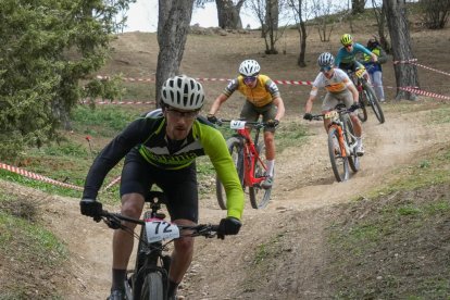 Segunda prueba de la Copa de España BTT en el Cerro de las Contiendas de Valladolid. / JM LOSTAU