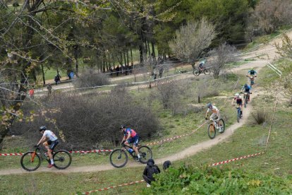 Segunda prueba de la Copa de España BTT en el Cerro de las Contiendas de Valladolid. / JM LOSTAU