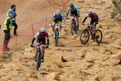 Segunda prueba de la Copa de España BTT en el Cerro de las Contiendas de Valladolid. / JM LOSTAU