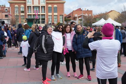 XII Edición de 'Arroyo en Marcha', carrera que recauda fondos contra el cáncer en Arroyo de la Encomienda - J.M. LOSTAU