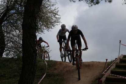Segunda prueba de la Copa de España BTT en el Cerro de las Contiendas de Valladolid. / JM LOSTAU
