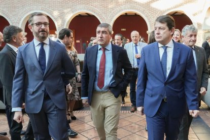Javier Maroto, Pablo Lago y Alfonso Fernández Mañueco.-J. M. LOSTAU