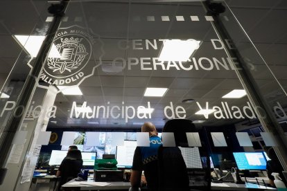 Sala de operaciones del 092 de la Policía Municipal, donde están las cámaras de control de tráfico.- PHOTOGENIC