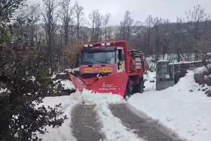 Rescatan a 38 alumnos vallisoletanos de las fuertes nevadas en Zamora - FUNDACIÓN EUSEBIO SACRISTÁN