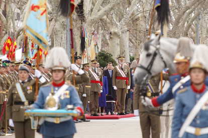 El rey preside el acto por el 375 aniversario del Regimiento de Caballería ‘Farnesio’ 12. Miriam Chacón / ICAL .
