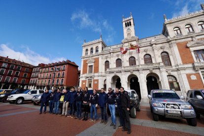 Presentación del Rally solidario Valladolid-Marruecos organizado por Roberto Carranza. -PHOTOGENIC