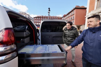 Presentación del Rally solidario Valladolid-Marruecos organizado por Roberto Carranza. -PHOTOGENIC