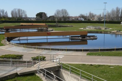 Depuradora de aguas residuales en el Camino Viejo de Simancas (EDAR). -J.M.LOSTAU