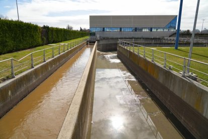 Depuradora de aguas residuales en el Camino Viejo de Simancas (EDAR). -J.M.LOSTAU