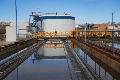 Depuradora de aguas residuales en el Camino Viejo de Simancas (EDAR). -J.M.LOSTAU