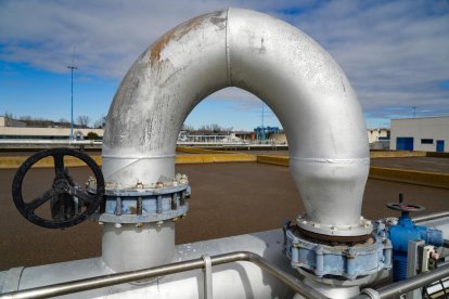 Depuradora de aguas residuales en el Camino Viejo de Simancas (EDAR). -J.M.LOSTAU