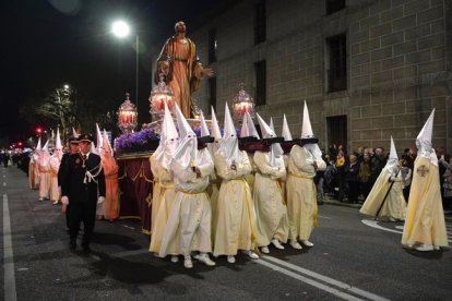 Procesión del Perdón y la Esperanza con el paso 'Jesús de la Esperanza'