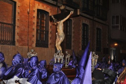 Procesión de la Peregrinación del Consuelo con el paso 'Santísimo Cristo del Consuelo'