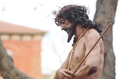Procesión de la Hermandad del Santo Cristo de los Artilleros en una imagen de archivo de 2023