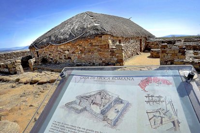 SORIA / NUMANCIA Numancia es el testimonio de la resistencia durante 20 años al asedio  del Imperio Romano. Los arqueólogos del yacimiento celtíbero y romano son los guías del visitante y aportan los datos de su trabajo de primera mano. Hace más de una década la Asociación Tierraquemada puso en marcha la recreación de las Guerras Numantinas, iniciativa en la que se implica todo Garray.