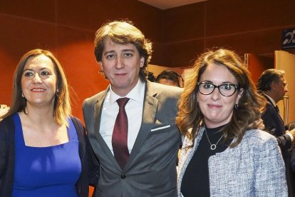 Virgina Barcones, Carlos Martínez y Laura del Palacio.
