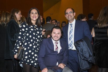Ruth Álvarez, Fran Sardón y Luis Vélez.