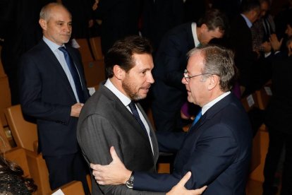 Óscar Puente y Antonio Silván.