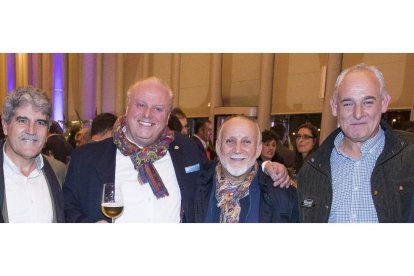 Arturo Pinto, Alberto Suárez, Gerardo Torres y Julio Gil.
